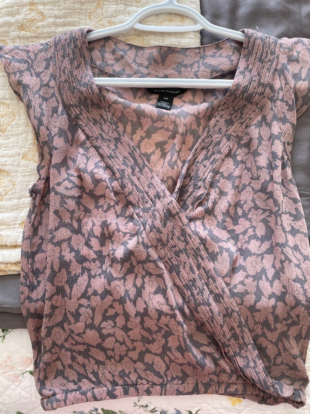 Club Monaco Pink/Grey Sleeveless Blouse